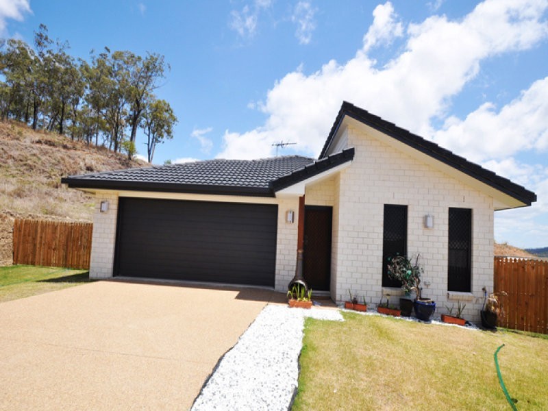 24 Clarendon Street, Clinton QLD 4680