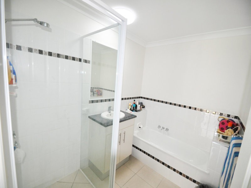 24 Clarendon Street, Clinton QLD 4680