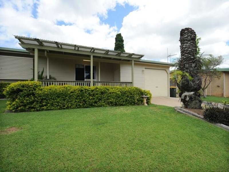 15 Hansen Crescent, Clinton QLD 4680