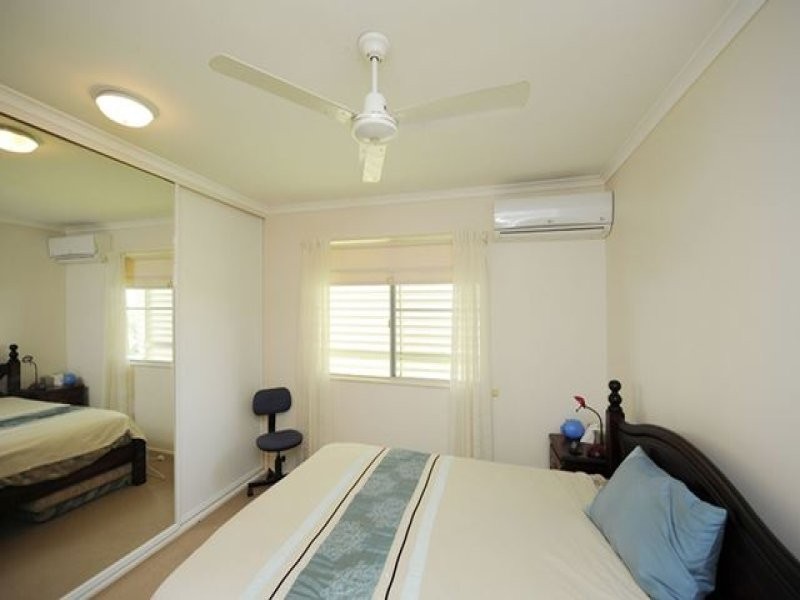 15 Hansen Crescent, Clinton QLD 4680
