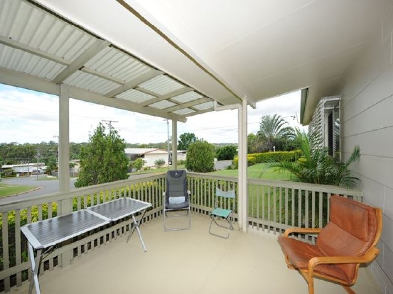15 Hansen Crescent, Clinton QLD 4680