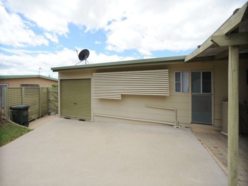 15 Hansen Crescent, Clinton QLD 4680