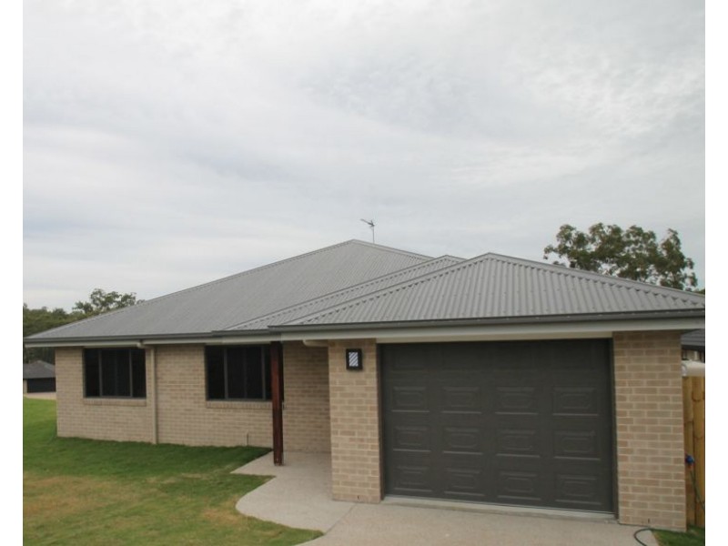 1/2 Chanel Court, New Auckland QLD 4680
