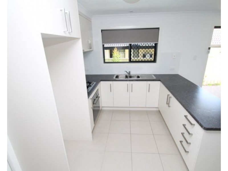 1/2 Chanel Court, New Auckland QLD 4680