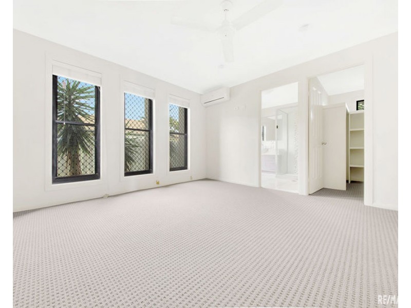 29 Larcom Rise, West Gladstone QLD 4680
