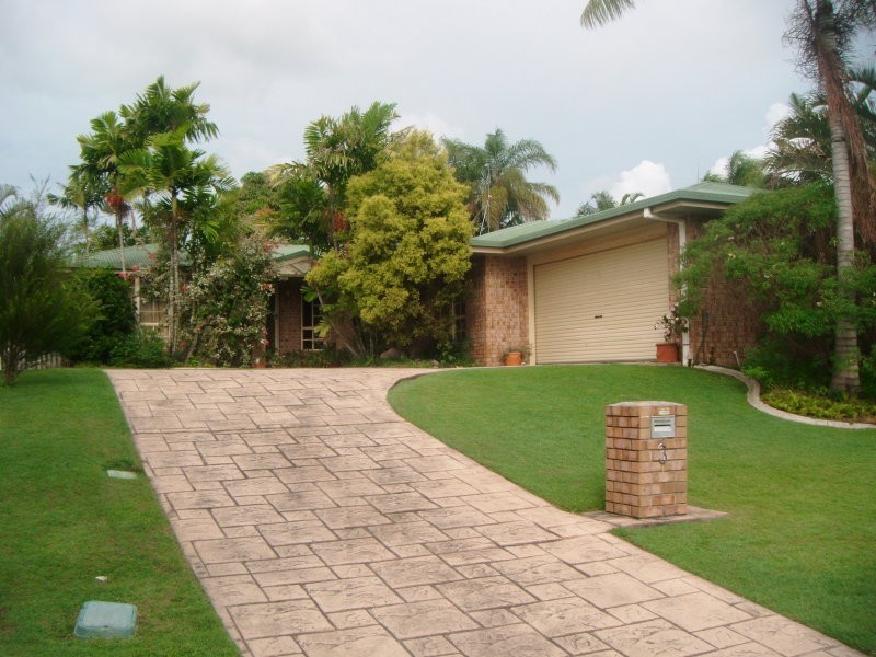 3 Lagoon Court, Clinton QLD 4680