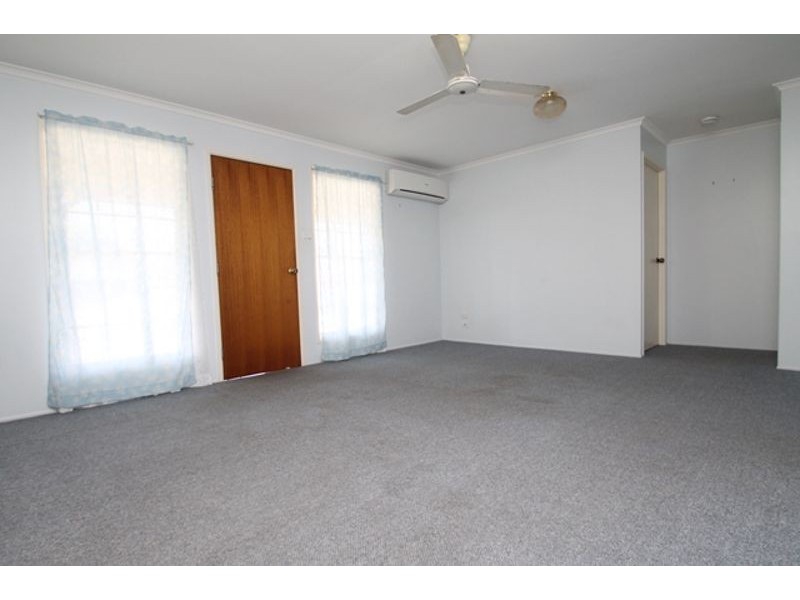 77 Aramac Drive, Clinton QLD 4680