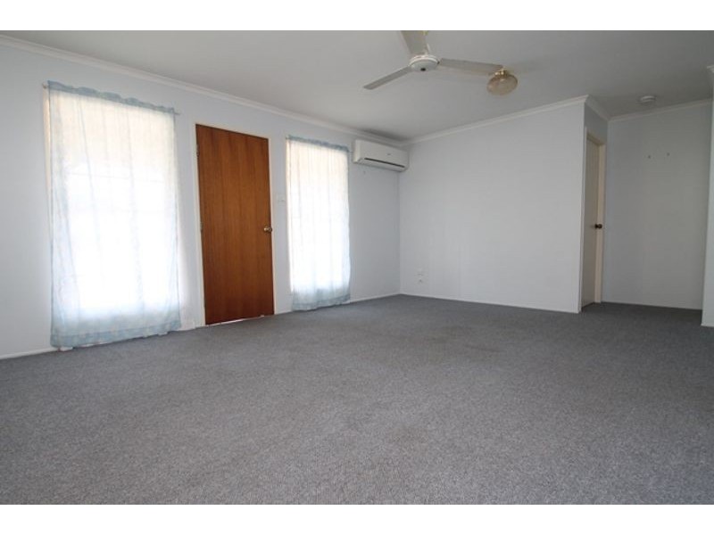 77 Aramac Drive, Clinton QLD 4680