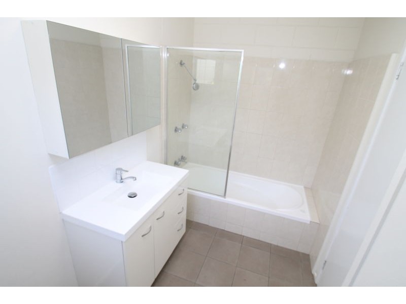 2/6 Steed Street, West Gladstone QLD 4680