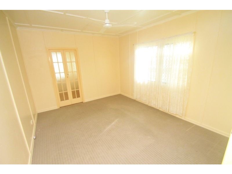 1 Gray Street, Gladstone QLD 4680