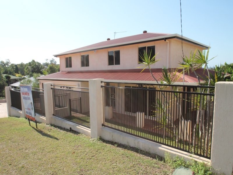 12 Cockatoo Drive, New Auckland QLD 4680