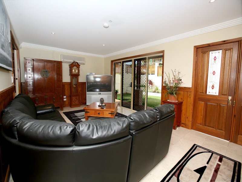 12 Cockatoo Drive, New Auckland QLD 4680