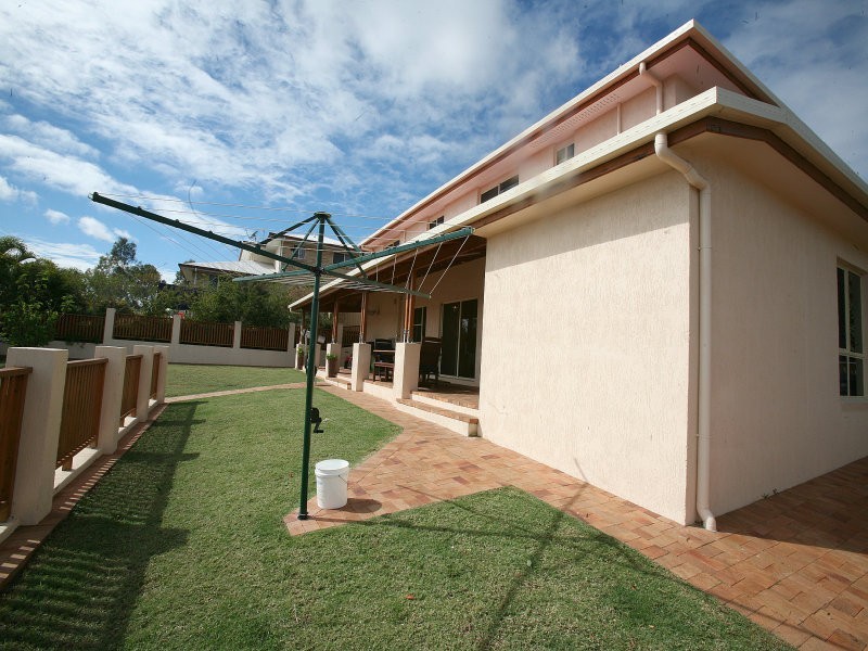 12 Cockatoo Drive, New Auckland QLD 4680