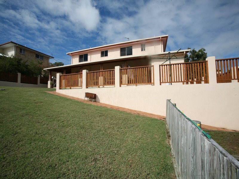 12 Cockatoo Drive, New Auckland QLD 4680