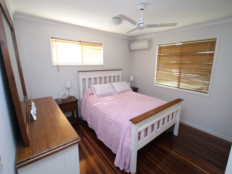 37 Aramac Drive, Clinton QLD 4680