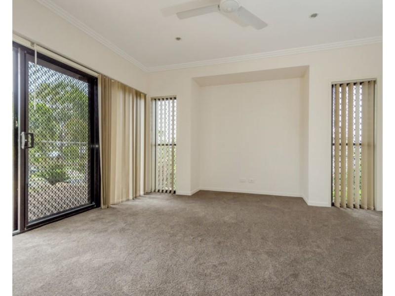 53 Koowin Drive, Kirkwood QLD 4680