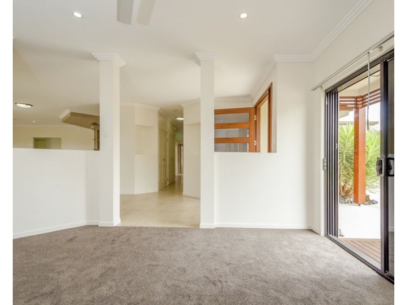 53 Koowin Drive, Kirkwood QLD 4680