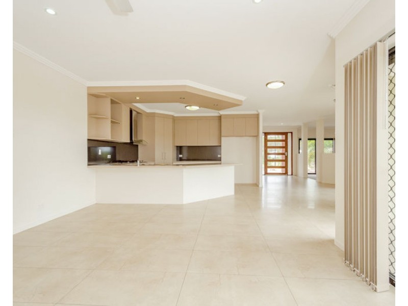 53 Koowin Drive, Kirkwood QLD 4680