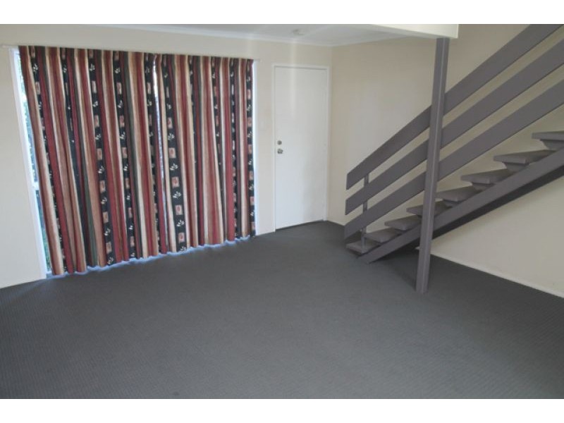 1/37 French Street, South Gladstone QLD 4680