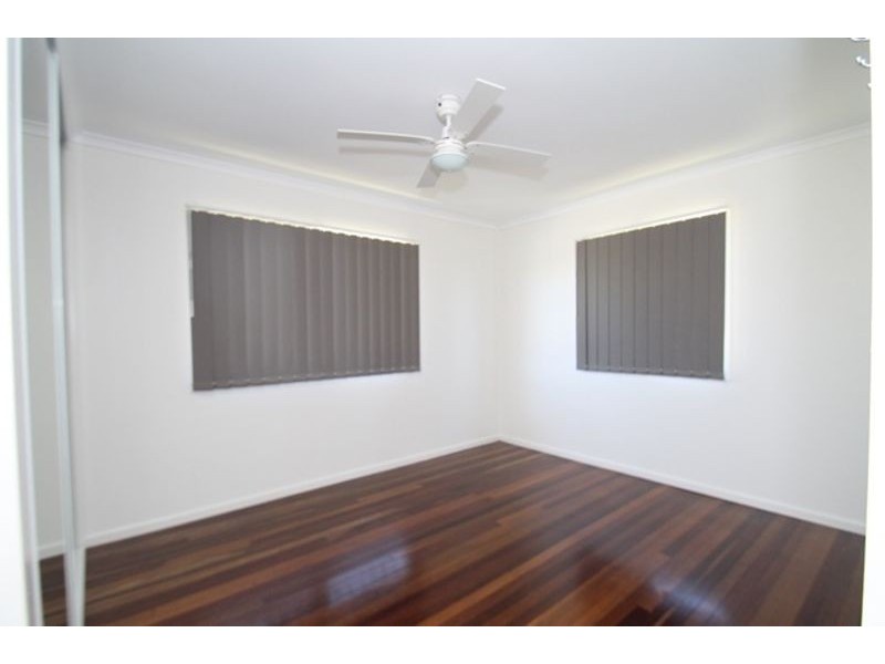 18 Pashley Street, Clinton QLD 4680