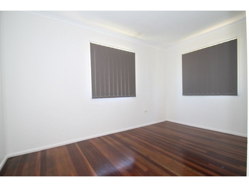 18 Pashley Street, Clinton QLD 4680