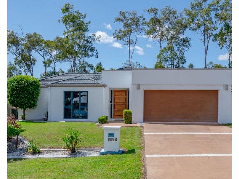 13 Leonie Court, New Auckland QLD 4680