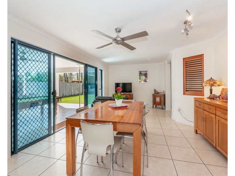 13 Leonie Court, New Auckland QLD 4680