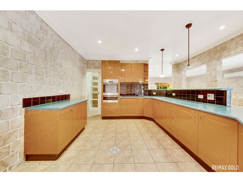 5 Maraboon Ct, Clinton QLD 4680