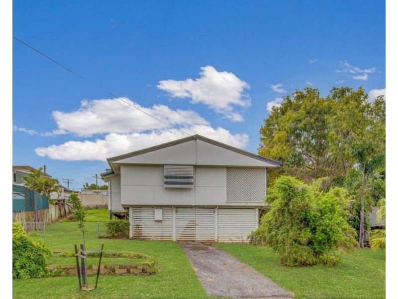 10 Wilkins Street, West Gladstone QLD 4680