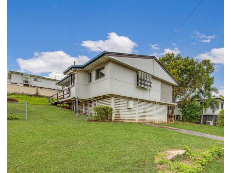 10 Wilkins Street, West Gladstone QLD 4680