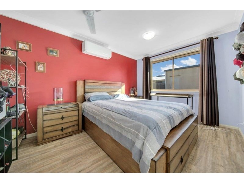 81 Penda Avenue, New Auckland QLD 4680