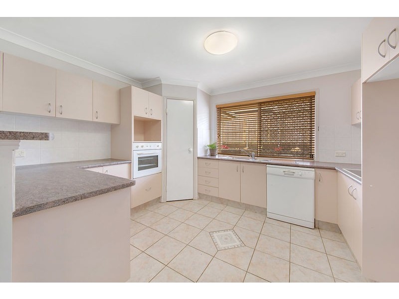 37 Ellington Street, New Auckland QLD 4680