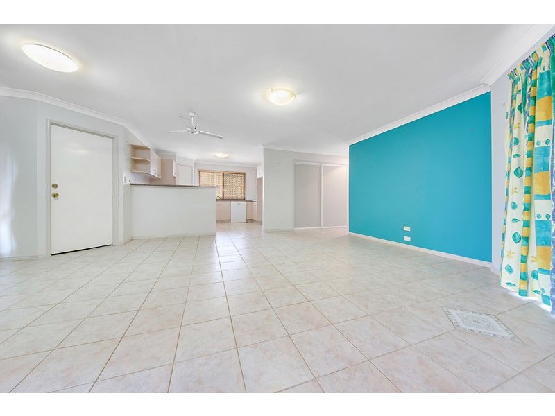 37 Ellington Street, New Auckland QLD 4680