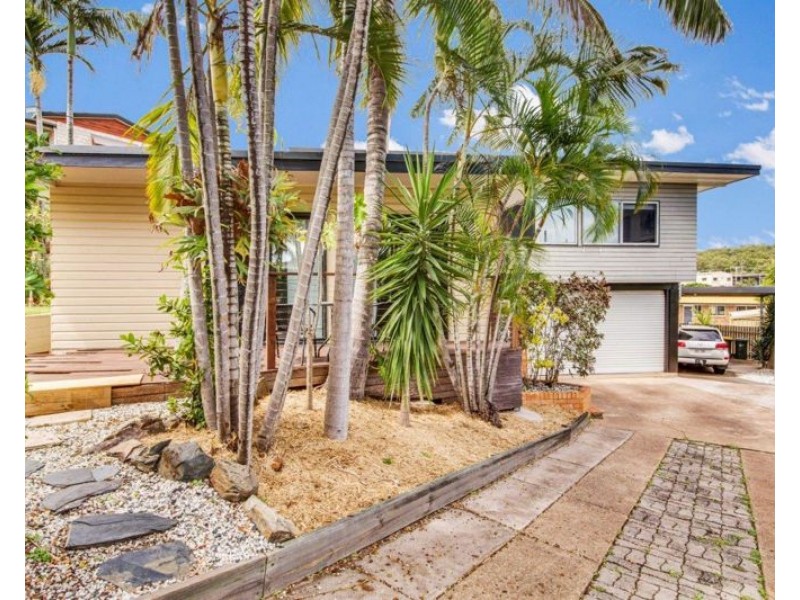 227 Oaka Street, South Gladstone QLD 4680