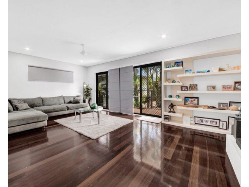 227 Oaka Street, South Gladstone QLD 4680