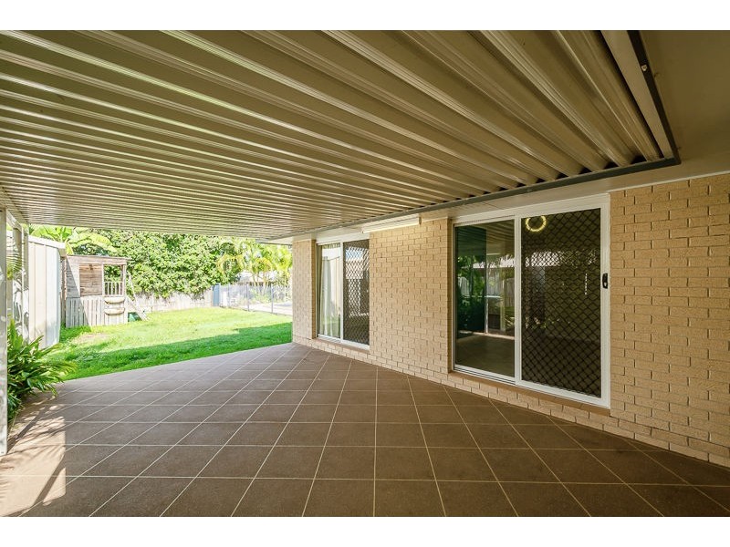 8 Dunstall Street, Clinton QLD 4680