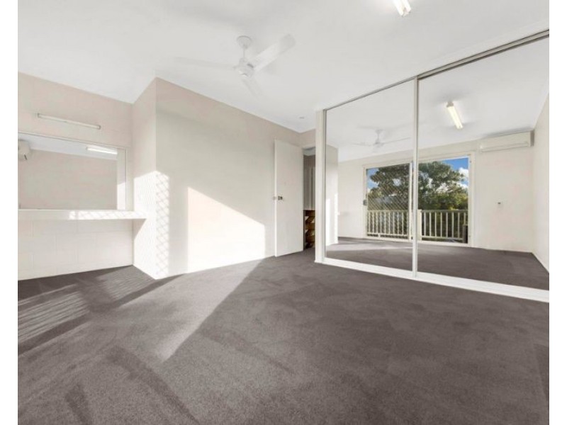 1/38 Marten Street, South Gladstone QLD 4680