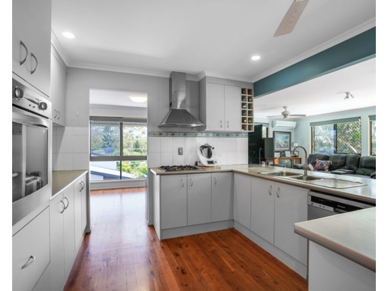 26 Gretel Drive, Clinton QLD 4680