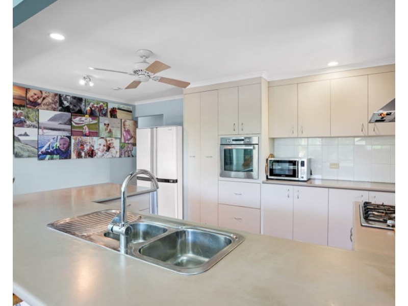 26 Gretel Drive, Clinton QLD 4680