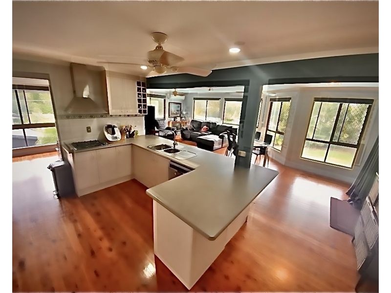 26 Gretel Drive, Clinton QLD 4680