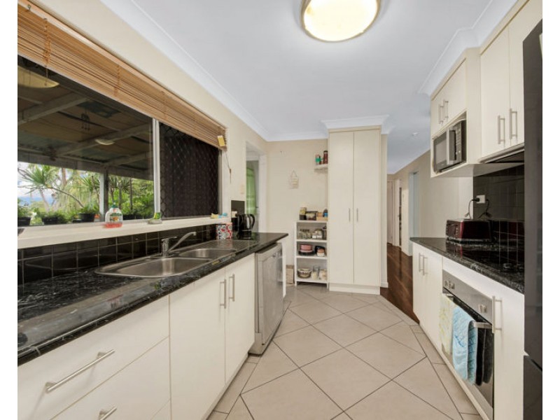 23 Herbertson Street, West Gladstone QLD 4680