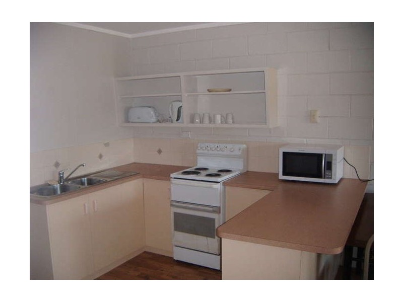 1 & 2/ 41 Busteed Street, West Gladstone QLD 4680