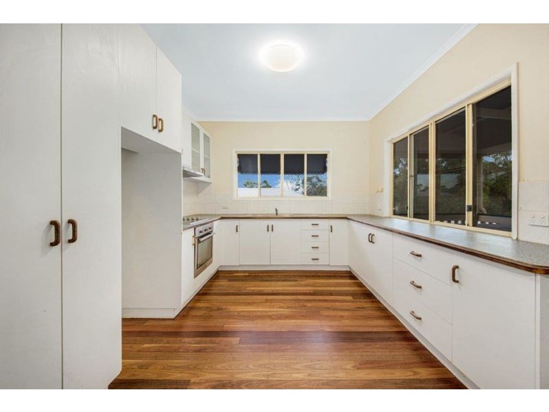 64 Penda Avenue, New Auckland QLD 4680