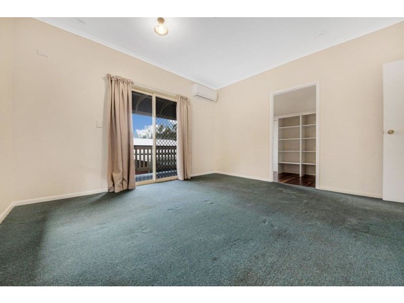 64 Penda Avenue, New Auckland QLD 4680