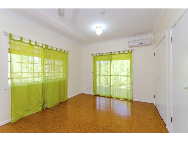 8 McCrudden Street, West Gladstone QLD 4680
