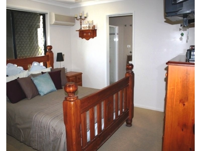 7 Hewett Court, Clinton QLD 4680