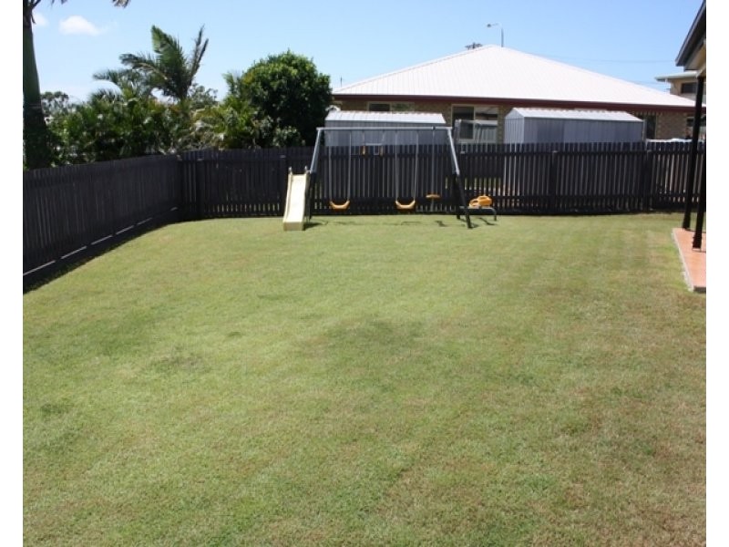 7 Hewett Court, Clinton QLD 4680