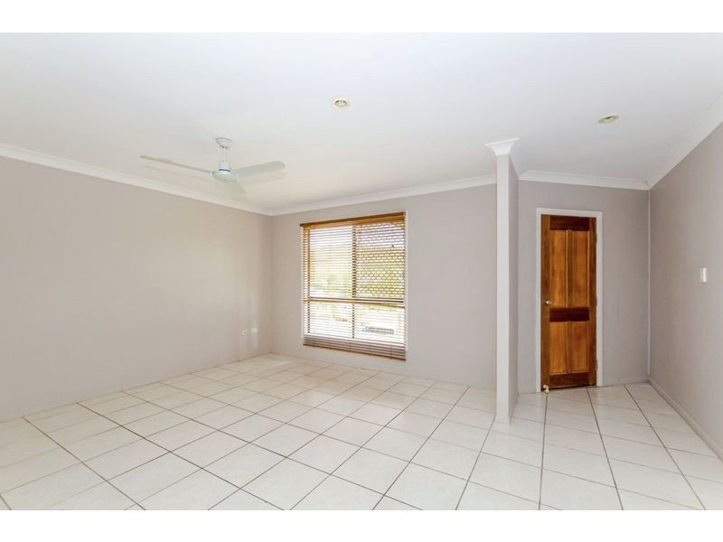 23 Flounder Crescent, Toolooa QLD 4680