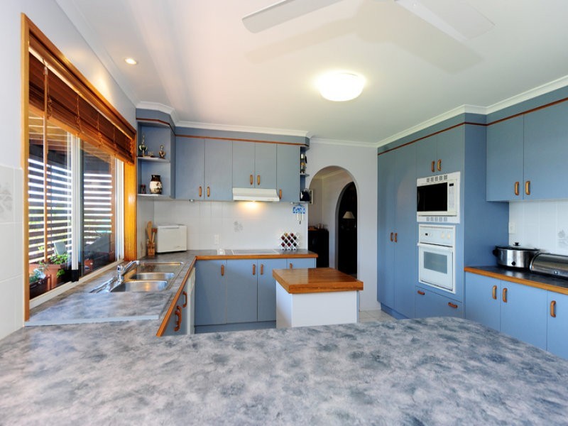 70 Booth Avenue, Tannum Sands QLD 4680