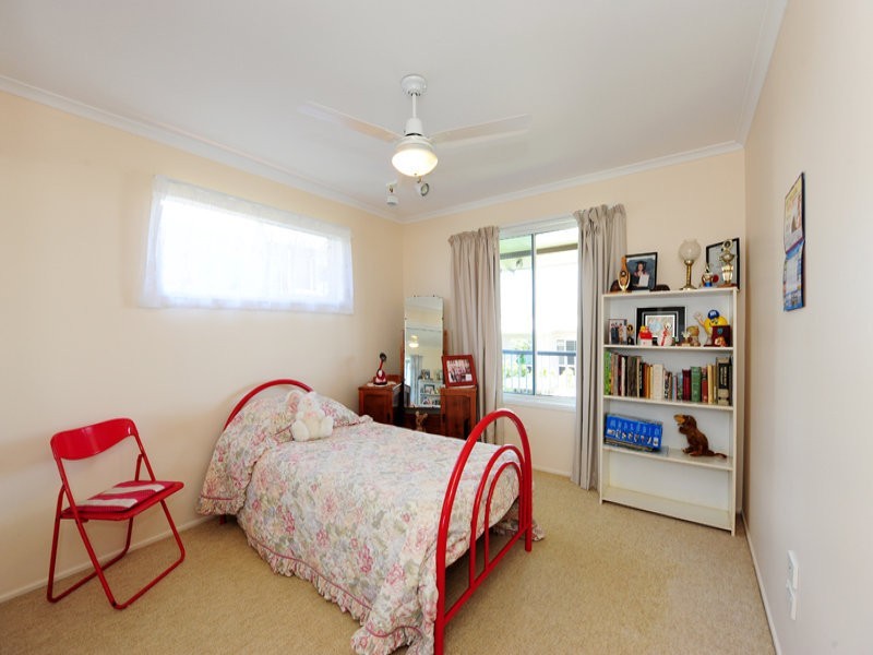 70 Booth Avenue, Tannum Sands QLD 4680